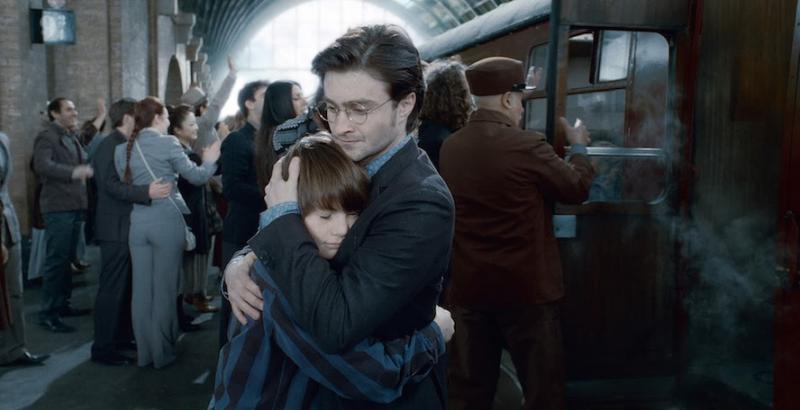 Albus Severus Potter e Harry Potter em King's Cross