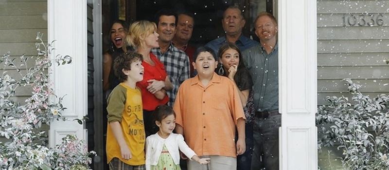 Express Christmas - Modern Family