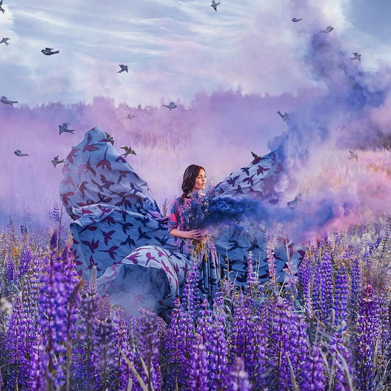 Mulheres com vestidos incrÃ­veis em paisagens maravilhosas por Kristina Makeeva